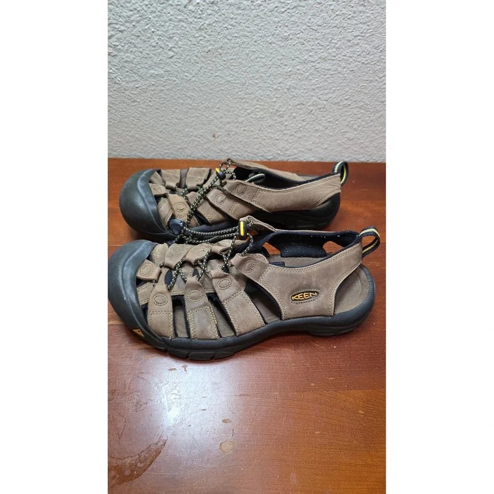 KEEN Newport Leather Sandals Mens‎ 8 Brown Waterproof Hiking Sport Fisherman Sho